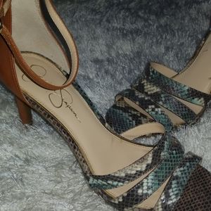 Sexy Jessica Simpson heels sz 10